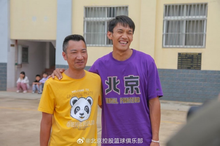那一封信的故事還在延續(xù) 矣進宏母校的師生們來到北京了！